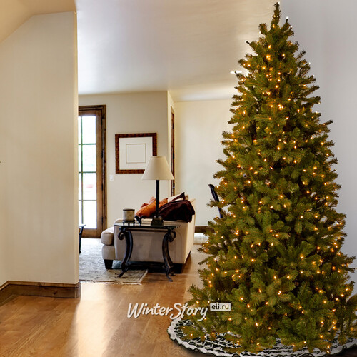 Искусственная елка с огоньками Бейберри 213 см, 550 теплых/разноцветных ламп, ЛИТАЯ + ПВХ National Tree Company
