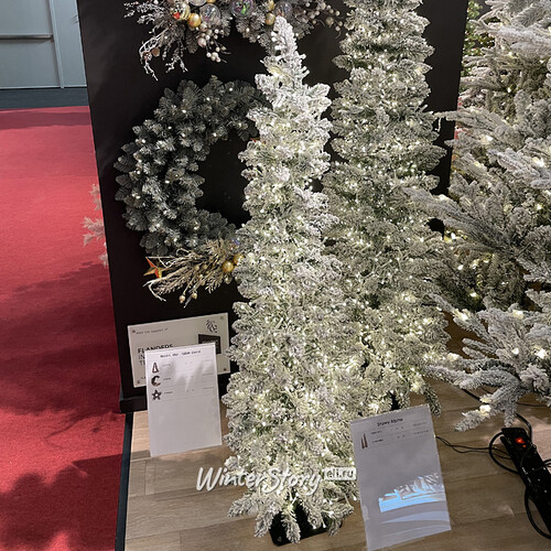 Искусственная елка с гирляндой Alpine заснеженная 137 см, 880 теплых белых ламп, ПВХ A Perfect Christmas