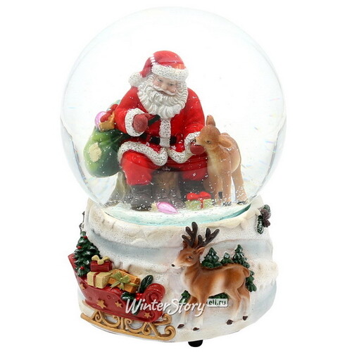 Музыкальный снежный шар Санта Клаус с олененком Эбби 15 см, на батарейках Sigro
