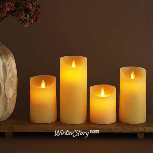 Светодиодная свеча с имитацией пламени 18 см, кремовая восковая, батарейка Peha