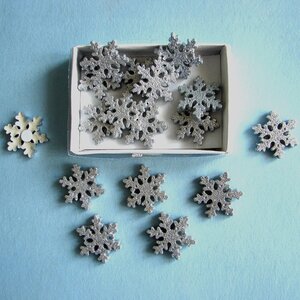 Снежинки на липучке 3 см, 10 шт, серебряные Breitner фото 1