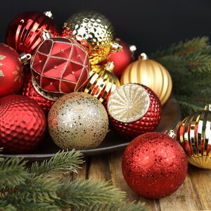 Набор пластиковых шаров Shine Collection: This is Christmas 8 см, 42 шт Winter Deco фото 6