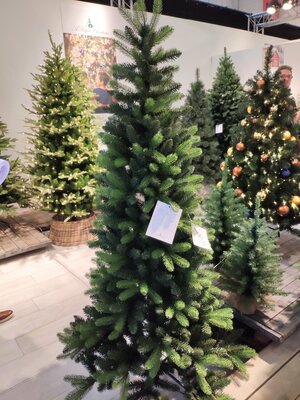 Искусственная стройная елка Юта 180 cм, ЛИТАЯ + ПВХ A Perfect Christmas фото 2