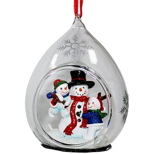 Стеклянный шар с композицией Семья Снеговиков 8*7*11 см, подвеска Forest Market фото 1