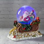 Снежный шар музыкальный Санта в санях с подарками 28 см, подсветка, батарейка