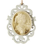 Деревянная елочная игрушка медальон Аристократка 9*7 см, подвеска