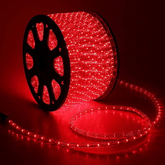 Украшаем деревья гирляндами