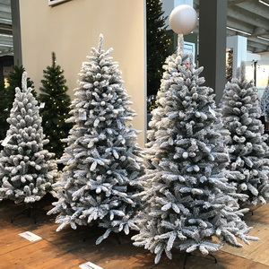 искусственная елка фото