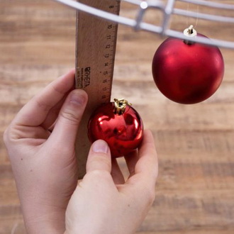 Висящая елка