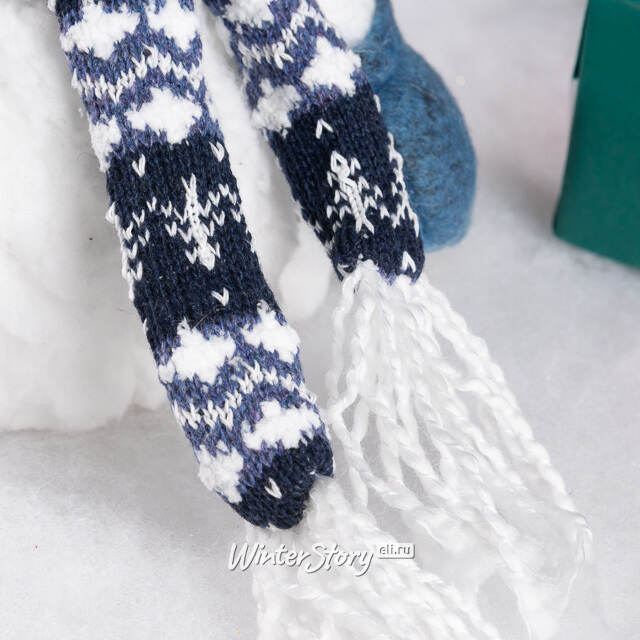 Новогодняя фигура Снеговик Дельф в шапке 25 см Winter Deco