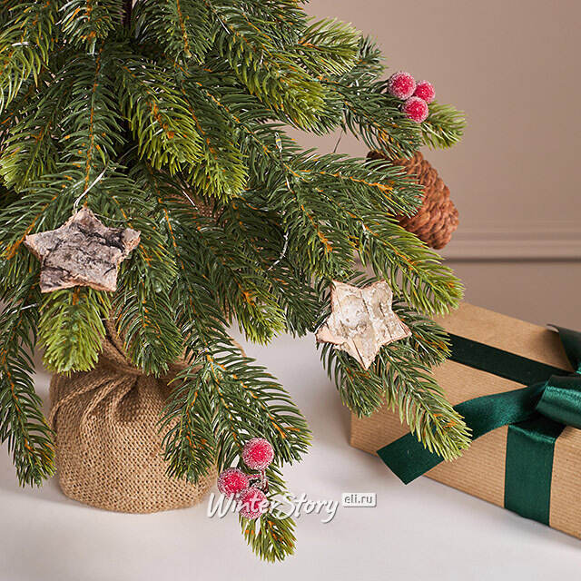 Елка настольная с лампочками 50 см Форест Бьюти, 50 теплых белых LED ламп, на батарейках, с ягодами и шишками, ЛИТАЯ 100% Winter Deco