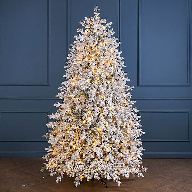 Искусственная елка с лампочками Кедровая заснеженная 240 см, 450 теплых белых LED ламп, ЛИТАЯ + ПВХ Winter Deco