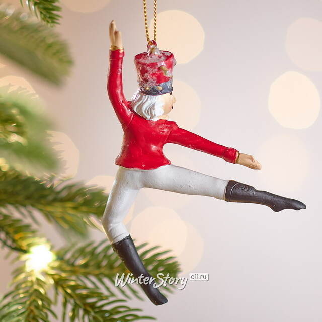 Елочная игрушка Щелкунчик в танце - Дол Гулдур 12 см Winter Deco