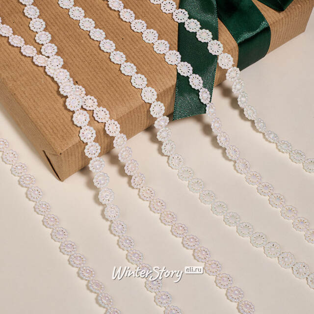 Бусы на елку Vintage Lace - White 270 см, пластиковые Winter Deco