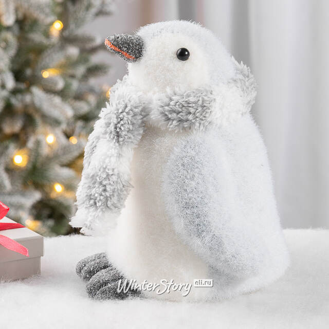 Декоративная фигура Пингвин Шанти в шарфе - Ice Heart 22 см Christmas Deluxe