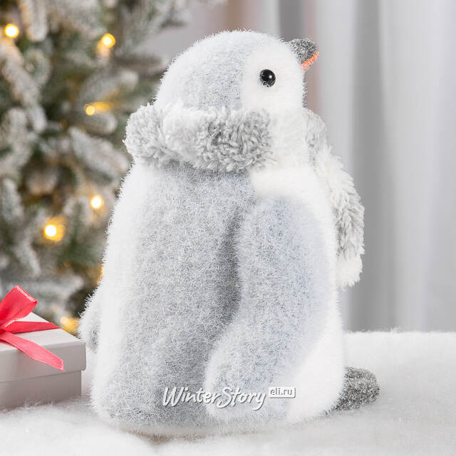 Декоративная фигура Пингвин Шанти в шарфе - Ice Heart 22 см Christmas Deluxe