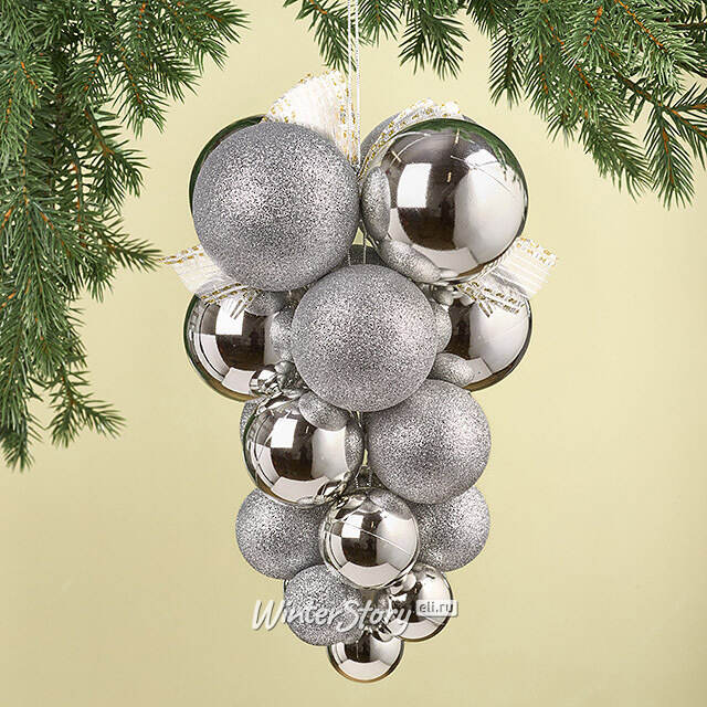 Гроздь из пластиковых шаров Almansora 30 см серебряная Winter Deco