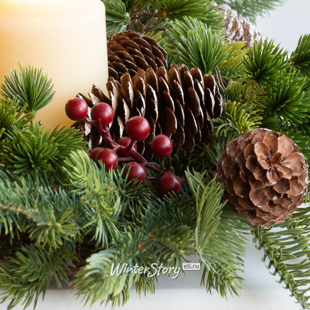 Венок для свечи Дакка 50 см с шишками и ягодами Nordic Collection