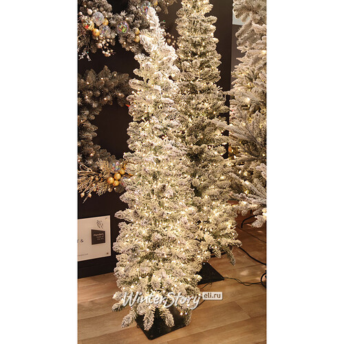 Искусственная елка с гирляндой Alpine заснеженная 228 см, 1980 теплых белых ламп, ПВХ A Perfect Christmas