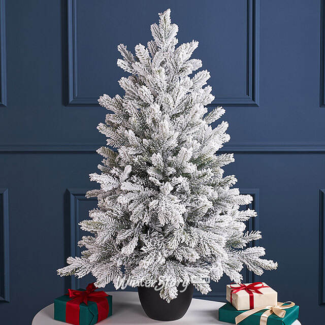 Искусственная елка с лампочками Гранада 90 см заснеженная, 120 теплых белых LED, ЛИТАЯ + ПВХ, контроллер, на батарейках Winter Deco