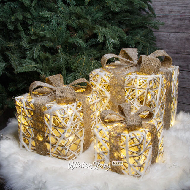 Светящиеся подарки под елку Альпхофен 17-29 см, 3 шт, 65 теплых белых LED ламп, на батарейках, IP20 Kaemingk