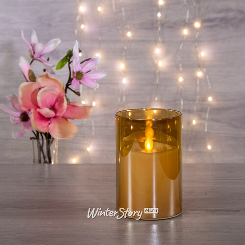 Светодиодная свеча с живым пламенем Одри 13 см в золотом стакане, на батарейках Kaemingk