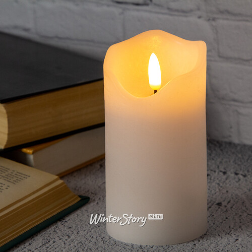 Светодиодная свеча с имитацией пламени Стелла 13 см белая восковая на батарейках Kaemingk