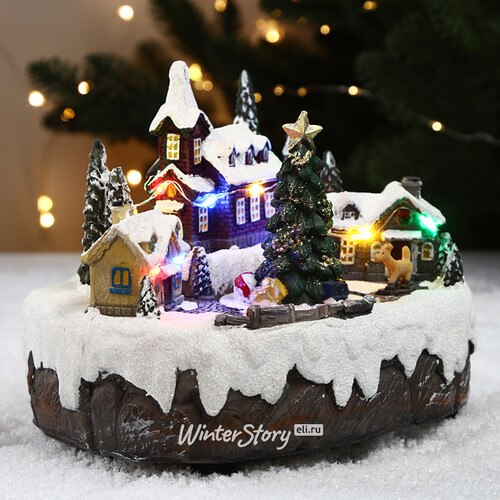 Светящаяся композиция Винтербург перед Рождеством: Главная елка 17*13 см, с движением и музыкой Kaemingk