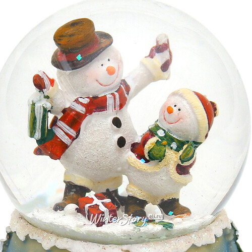 Снежный шар "Забавные снеговички с подарками", 8*8*9 см Sigro