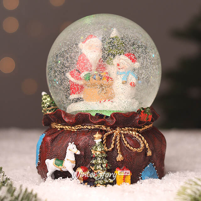 Снежный шар музыкальный с подсветкой и метелью Рождественские Подарки 15 см Sigro (Сигро)