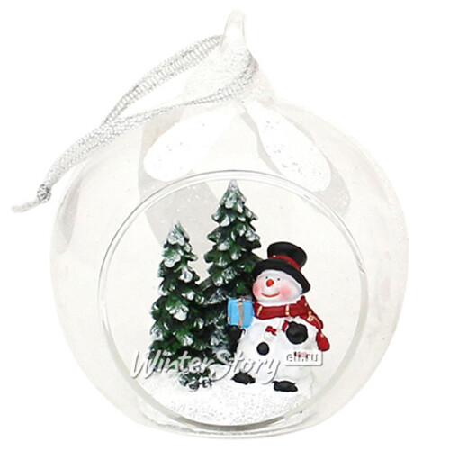 Шар с композицией Лесная сказка - Снеговик Фред в лесной чаще 9 см, стекло, подвеска Sigro