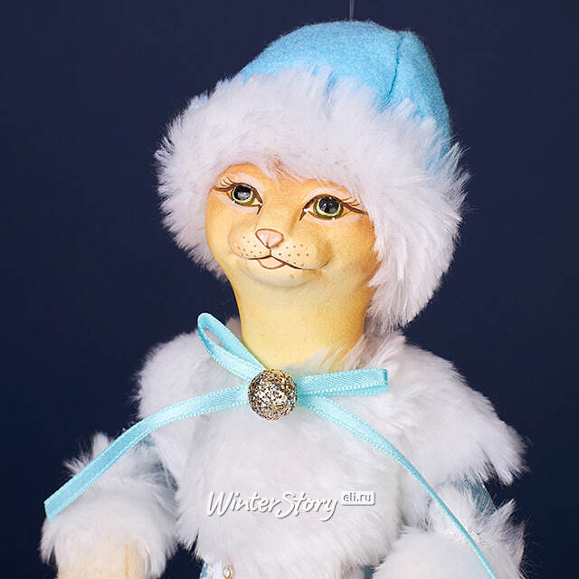 Елочная игрушка Кошка Уорсли в костюме Снегурочки 22 см Winter Deco