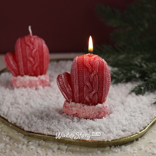 Новогодняя свеча Варежка - Warm Christmas 8 см Омский Свечной