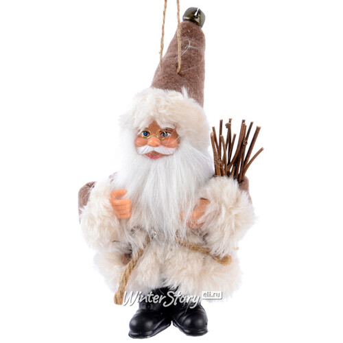 Елочная игрушка Санта в бежевом кафтане с вязанкой дров 13 см, подвеска Kaemingk