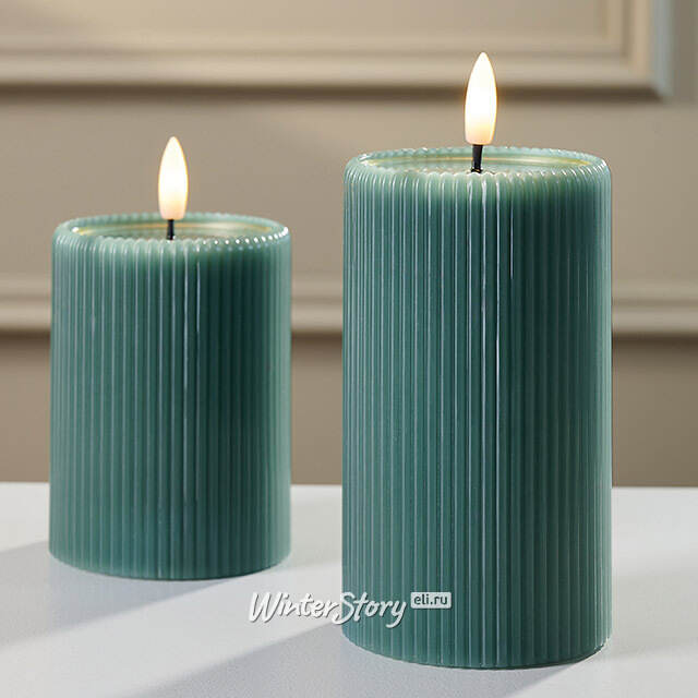 Светодиодная свеча с имитацией пламени Moccolo 13 см бирюзовая, с пультом EDG