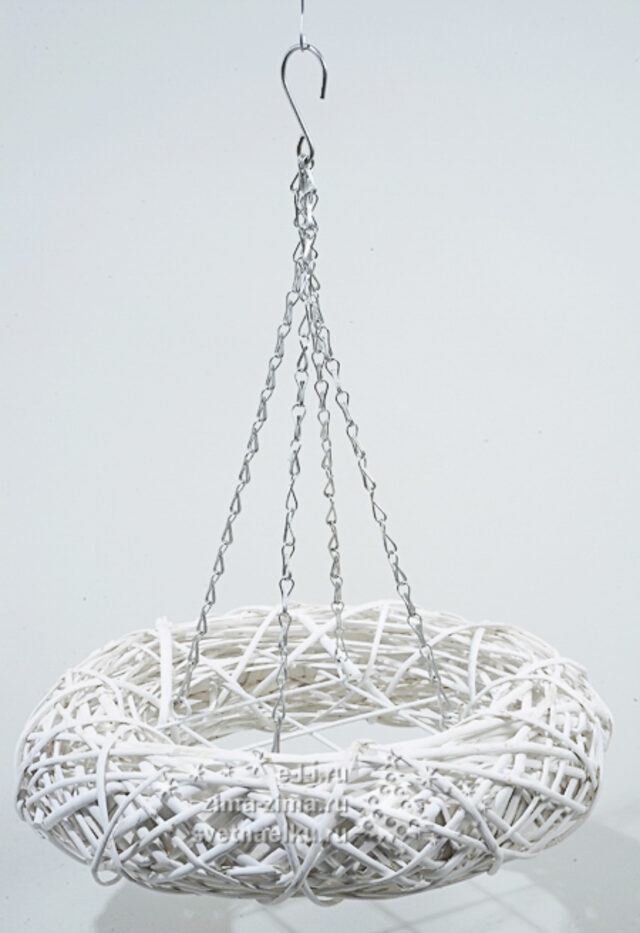 Венок ивовый 55 см на металлических цепочках, белый Kaemingk