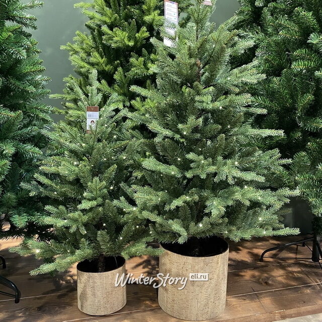 Искусственная елка с лампочками Voss 90 см в кашпо, 60 теплых белых ламп на батарейках, контроллер, ЛИТАЯ + ПВХ, IP44 Kaemingk