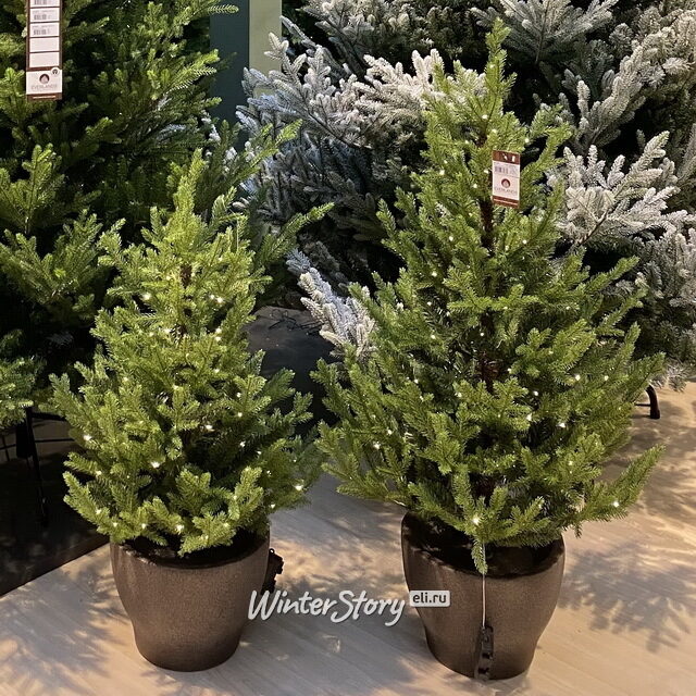 Искусственная елка с лампочками Norway 120 см в кашпо, 80 теплых белых ламп на батарейках, контроллер, ЛИТАЯ + ПВХ, IP44 Kaemingk