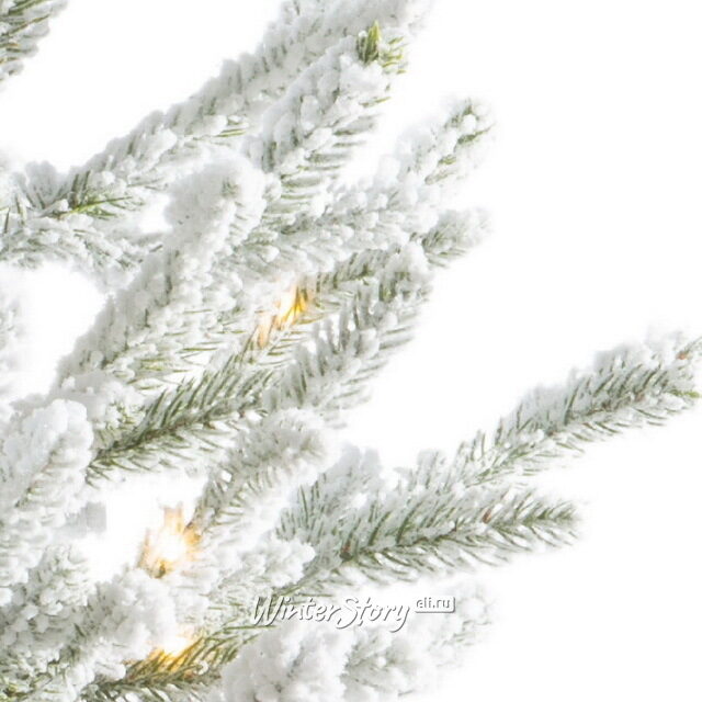 Искусственная елка с лампочками Norway 120 см заснеженная в кашпо, 80 теплых белых ламп на батарейках, контроллер, ЛИТАЯ + ПВХ, IP44, уцененная Kaemingk