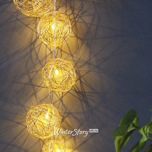 Декоративная гирлянда Фаусто 90 см золотая, 8 шариков с теплым белым свечением, на батарейках, IP20 Koopman