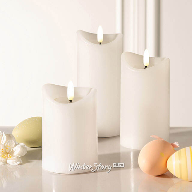 Светодиодная свеча с имитацией пламени Кертон 15 см, белая восковая, на батарейках, таймер Koopman