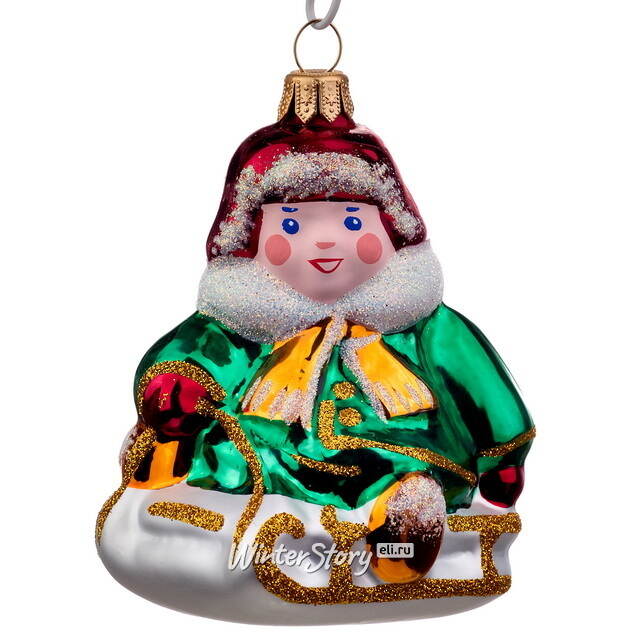 Стеклянная елочная игрушка Мальчик на Санках 8 см Фабрика Елочка