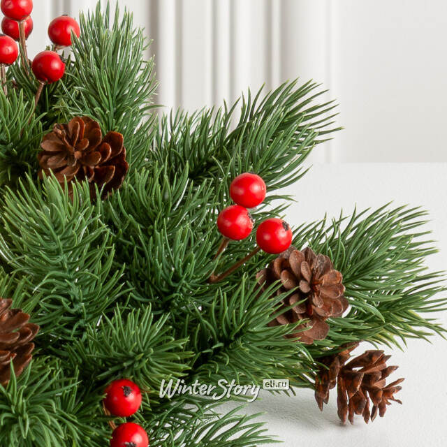 Венок для свечи Зимний Вечер из шишек и ягод 30 см, ЛИТАЯ 100% Swerox