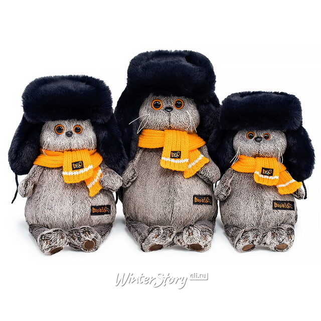 Мягкая игрушка Кот Басик в меховой шапке и шарфе 22 см Budi Basa