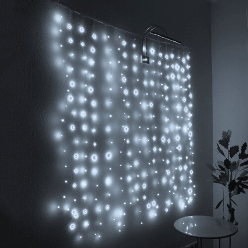 Гирлянда штора Роса 1.6*1.6 м, 256 холодных белых мини LED ламп, серебряная проволока Торг Хаус