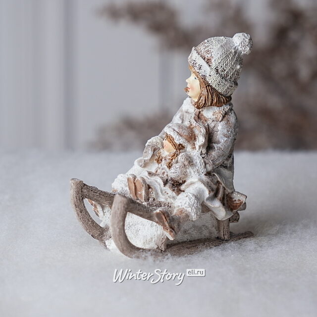 Новогодняя фигурка Winter Fun: Девочка Эйла с куклой на санях 11 см Goodwill