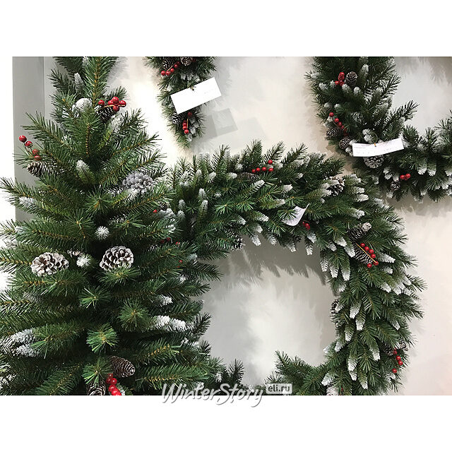 Настольная елка Сказка заснеженная с шишками и ягодами 91 см, ПВХ National Tree Company