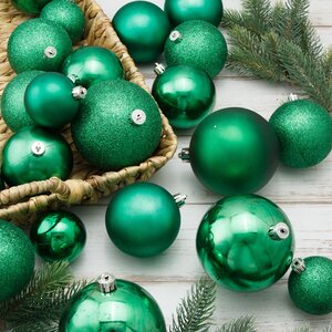 Набор пластиковых шаров Cosmo Рождественский Зеленый, 6-10 см, 26 шт