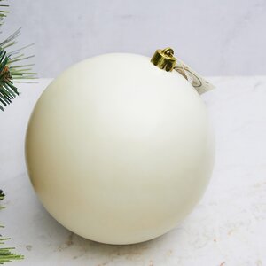 Пластиковый шар 14 см молочный глянцевый Kaemingk/Winter Deco фото 1