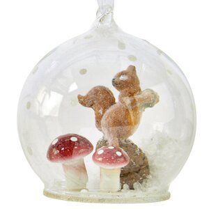 Стеклянный шар с композицией Лесные Забавы - Белка и грибочки 8 см, подвеска